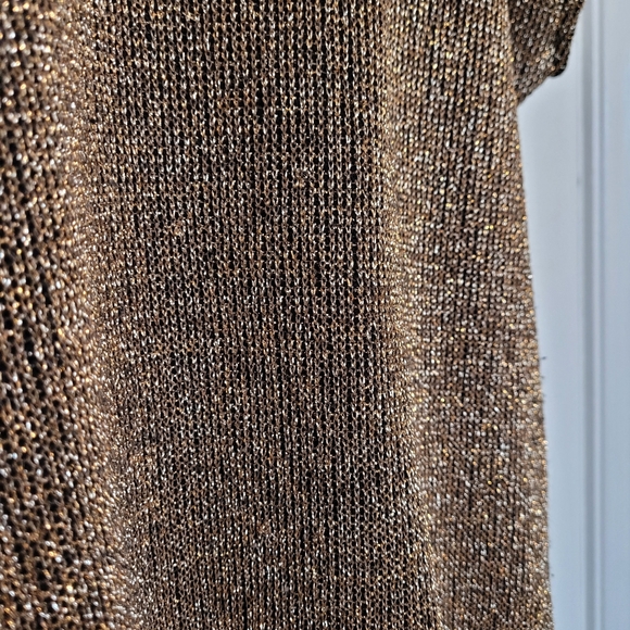 Glam Vintage Gold Knit Top! - Picture 5 of 14